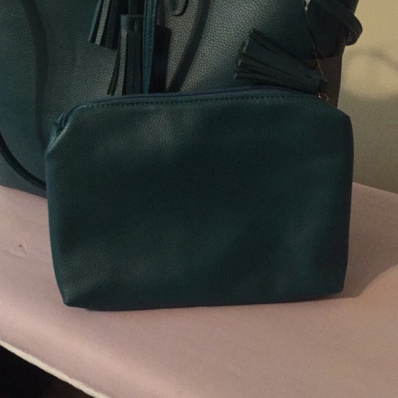 Street Level - Green tote purse with wallet insert - Picture 3 of 7